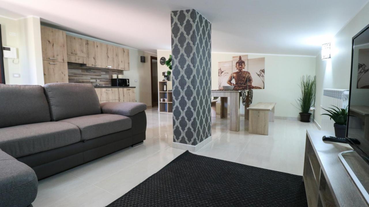 Zen Home Syracuse Luaran gambar