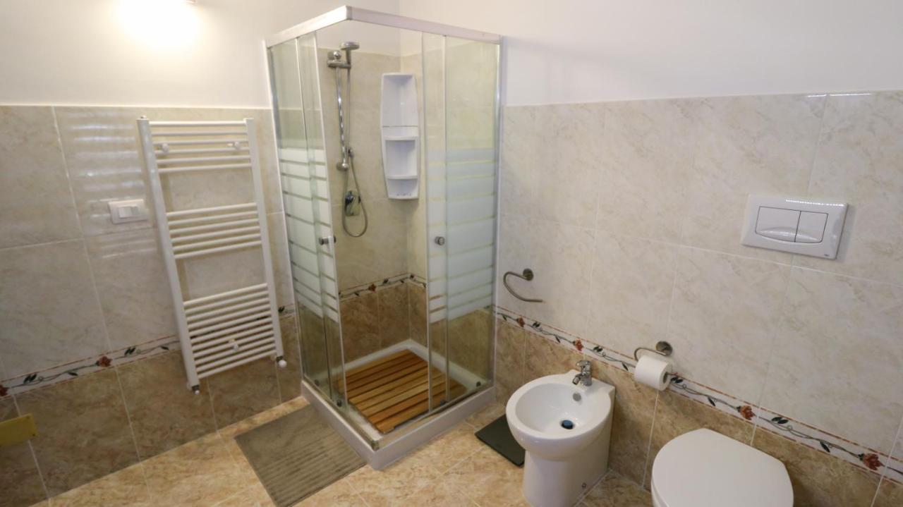 Zen Home Syracuse Luaran gambar